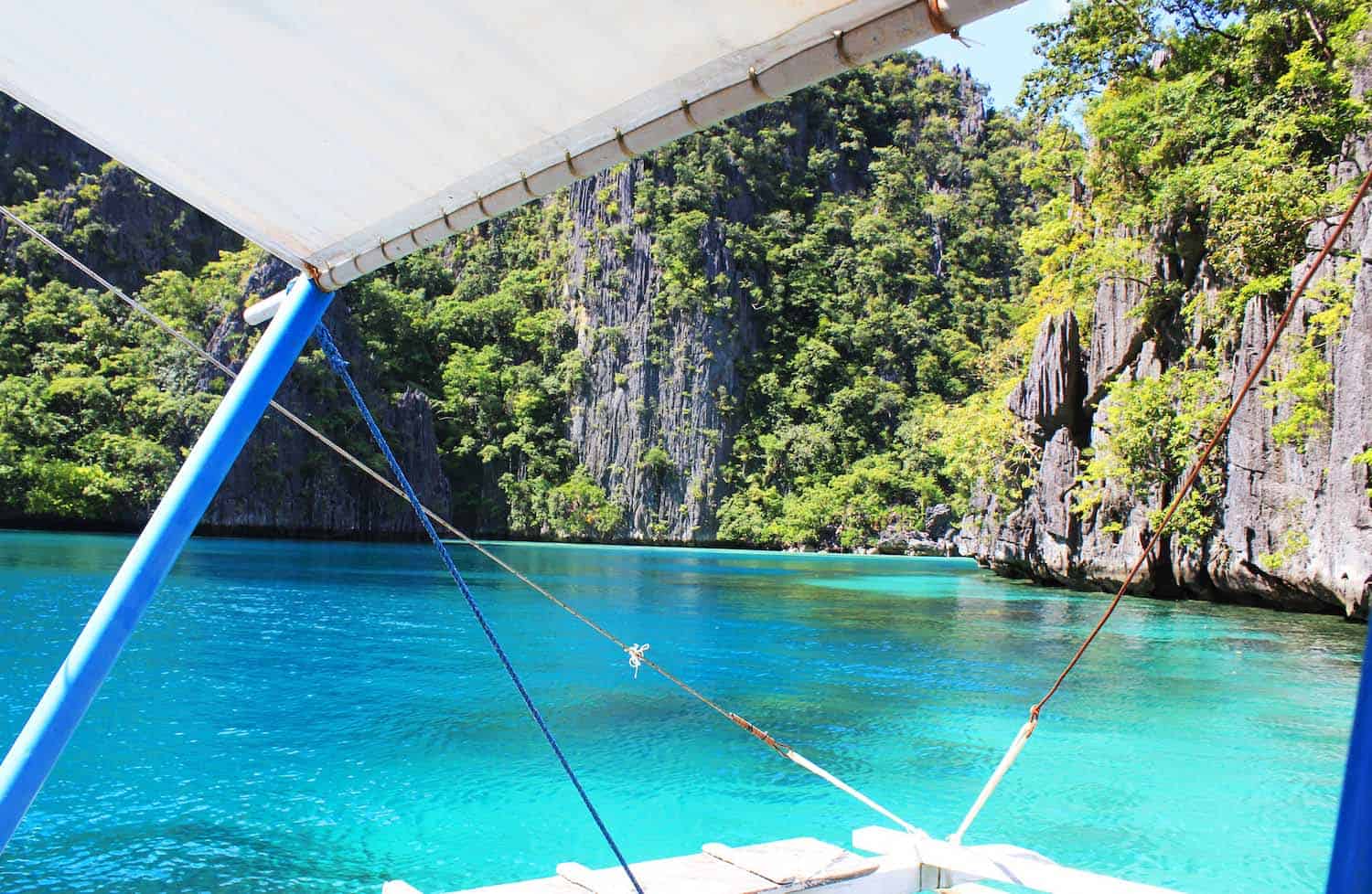Turquoise water in Coron Philippines