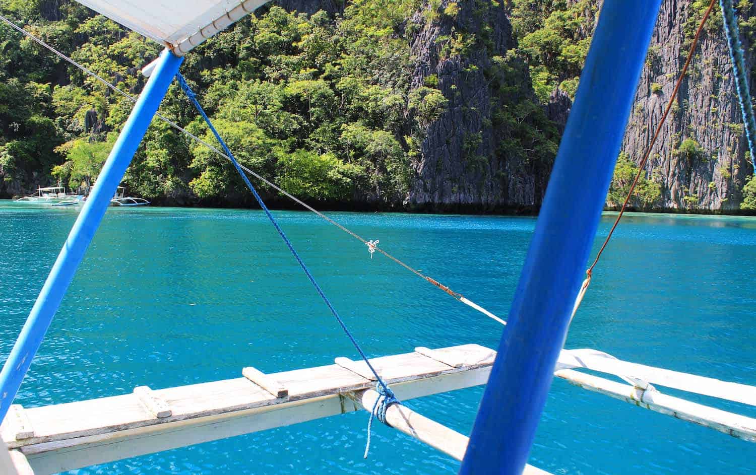 beautiful water in the philippines