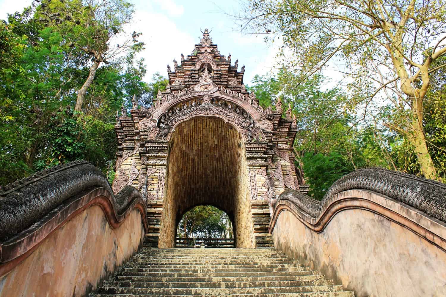 Wat Analayo, in Phayao