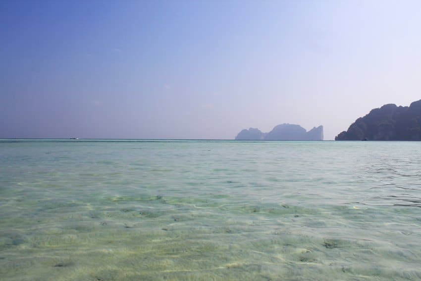 beach in koh phi phi