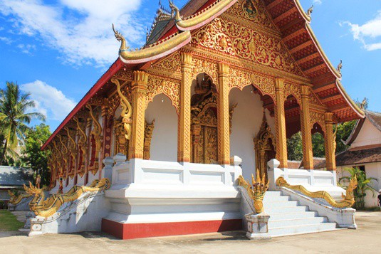 luang prabang temple