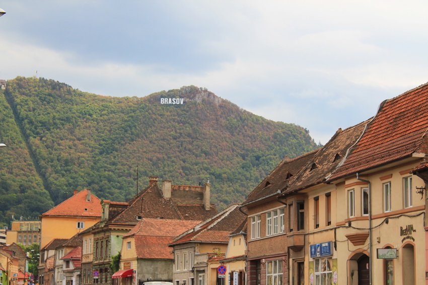 The Brasov Hollywood-style sign