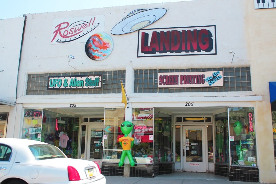 Roswell alien-themed stores