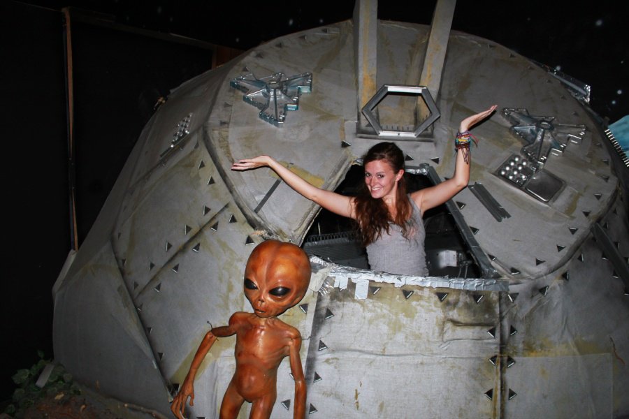 girl at alien zone in roswell