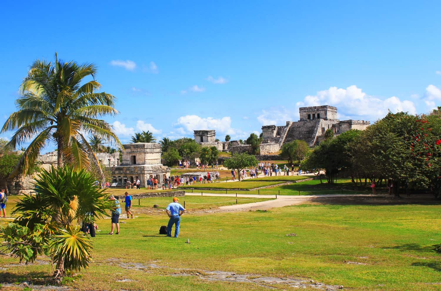 Crowds at Tulum