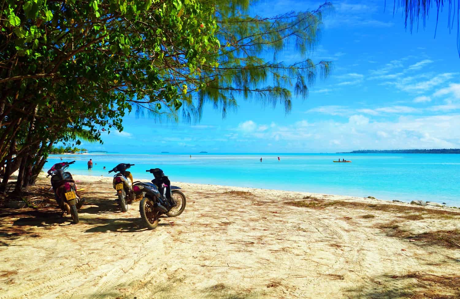 Beautiful beach on Aitutaki, the Cook Islands!