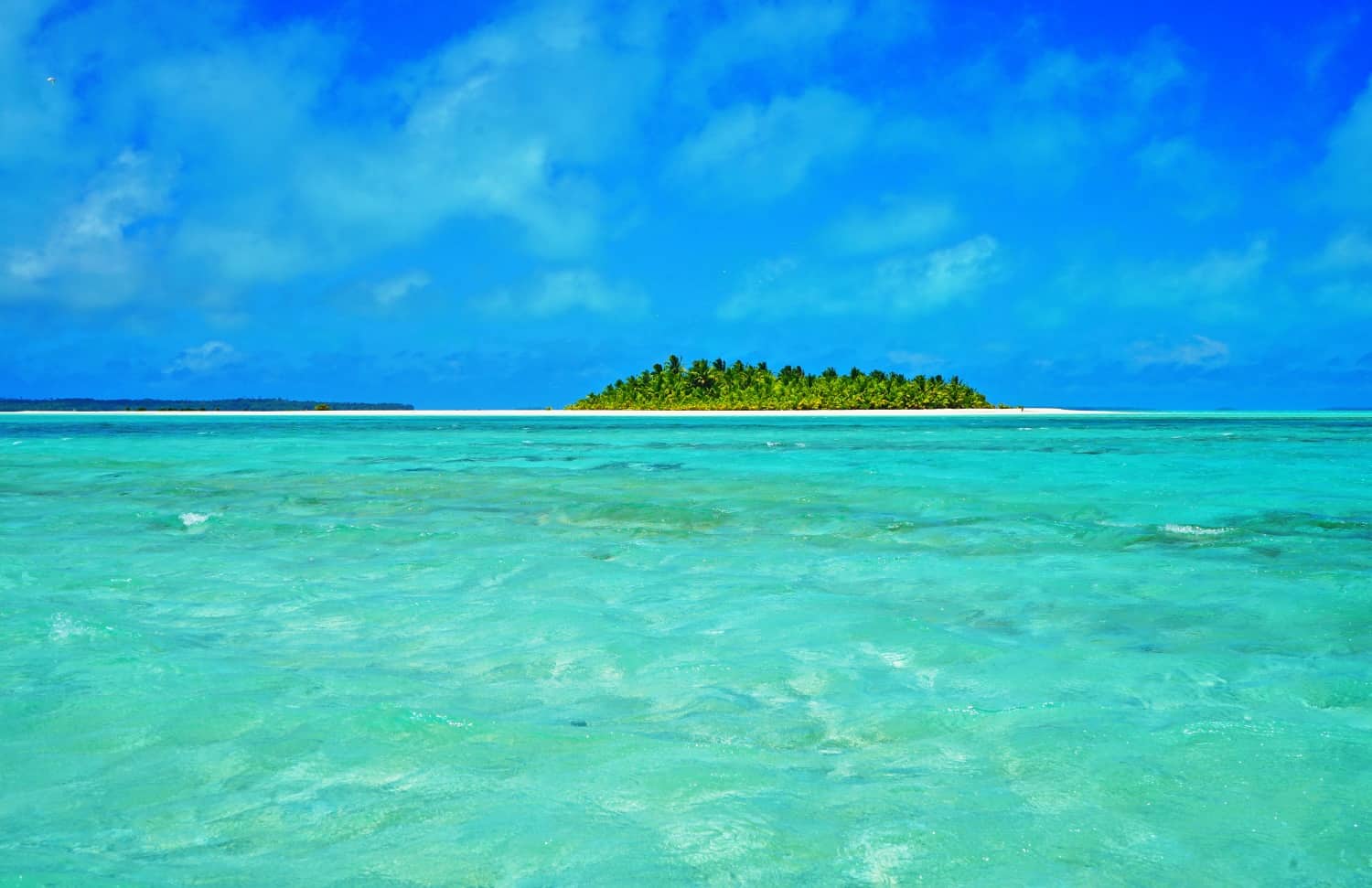 Island in Aitutaki Lagoon