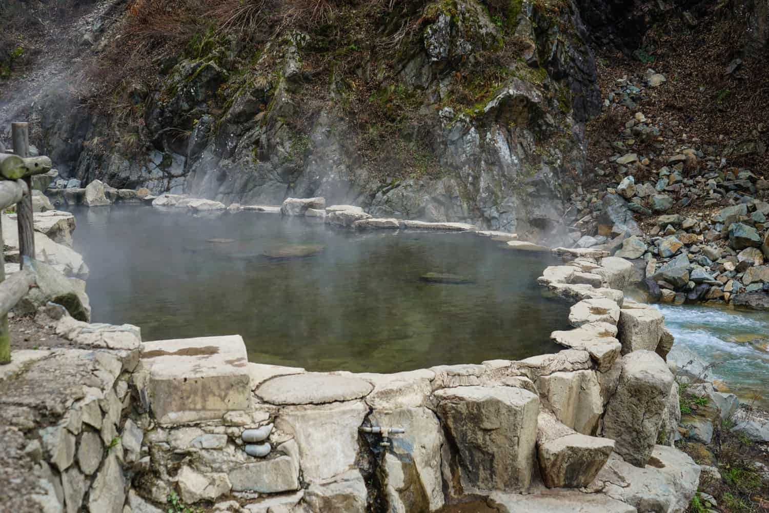 Empty Jigokudani hot spring