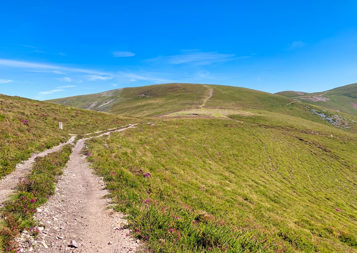 Hospitalares track on the Camino Primitivo