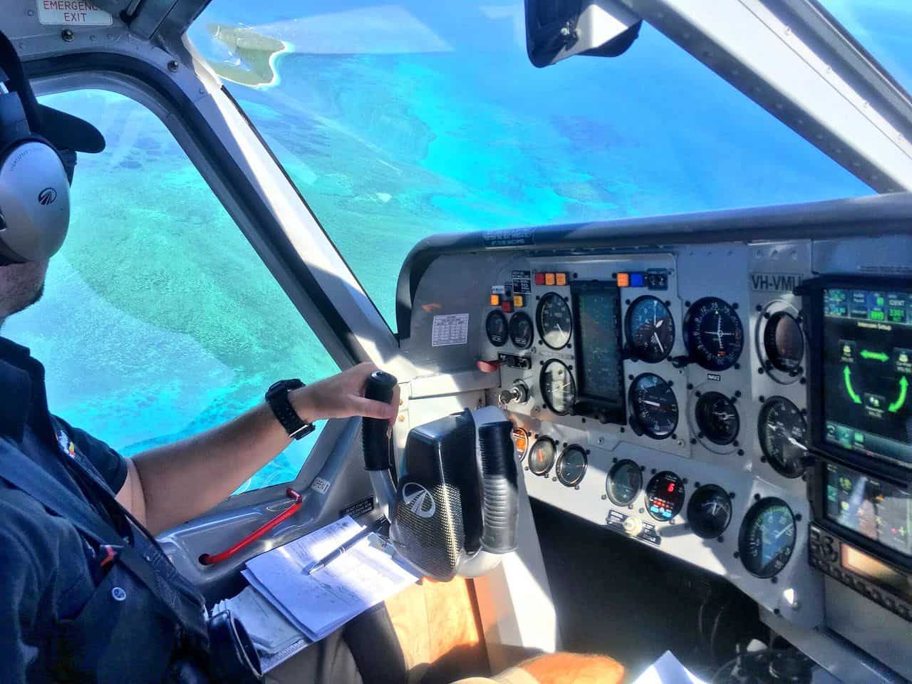 pilot view over the great barrier reef