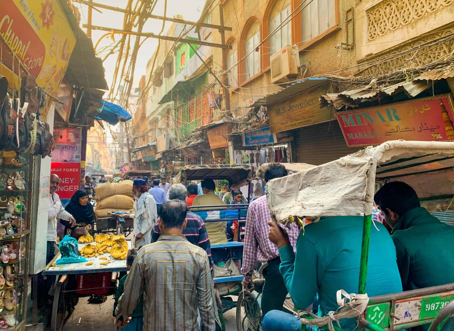 Kaotiske gatene I Gamle Delhi