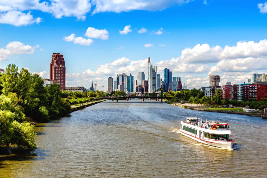 places to visit in frankfurt in december