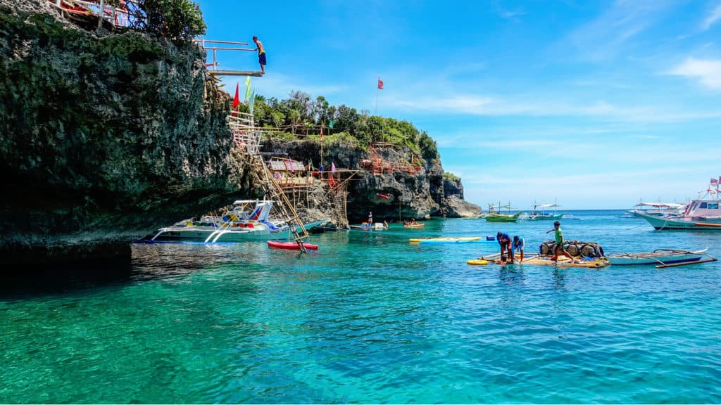 tourist spot in philippines boracay