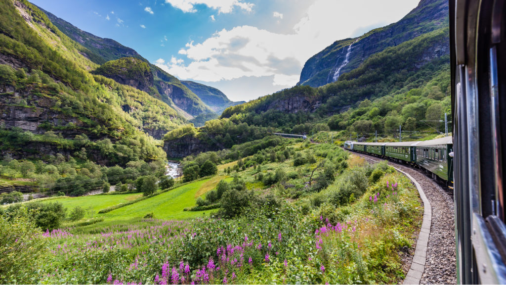 cost of travel to norway