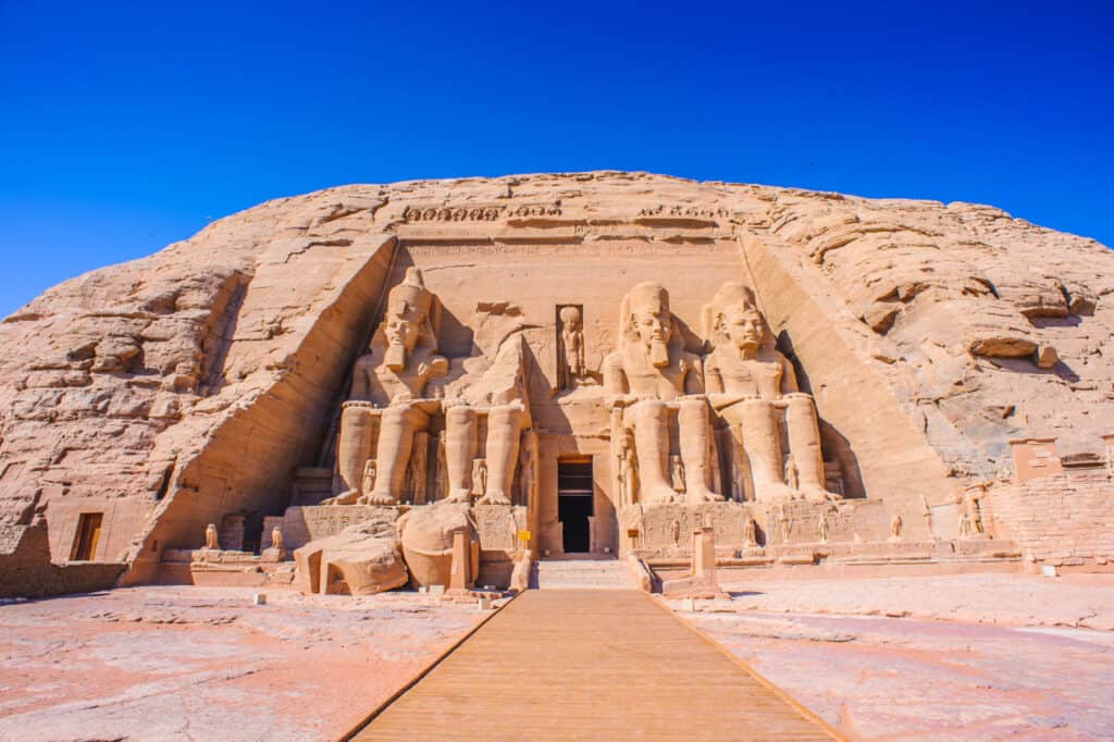 low cost travel in egypt