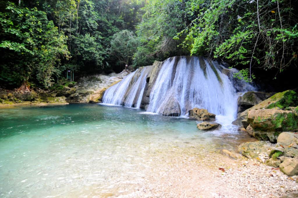 popular tourist places in jamaica