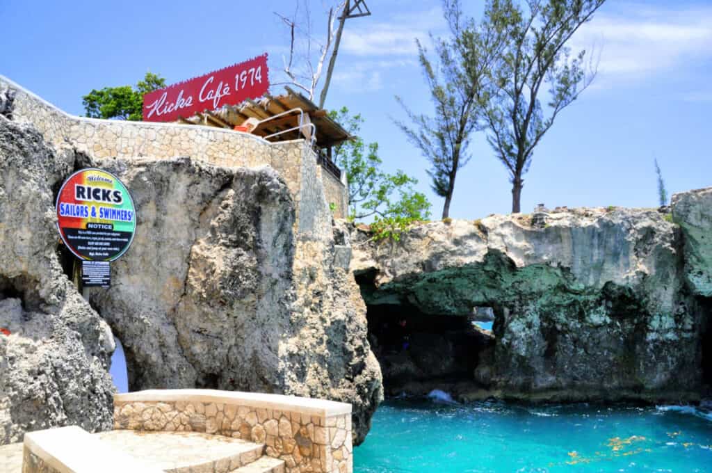 5 tourist attractions in jamaica