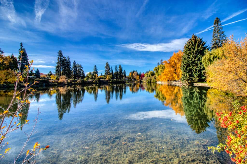 places to visit in bend oregon