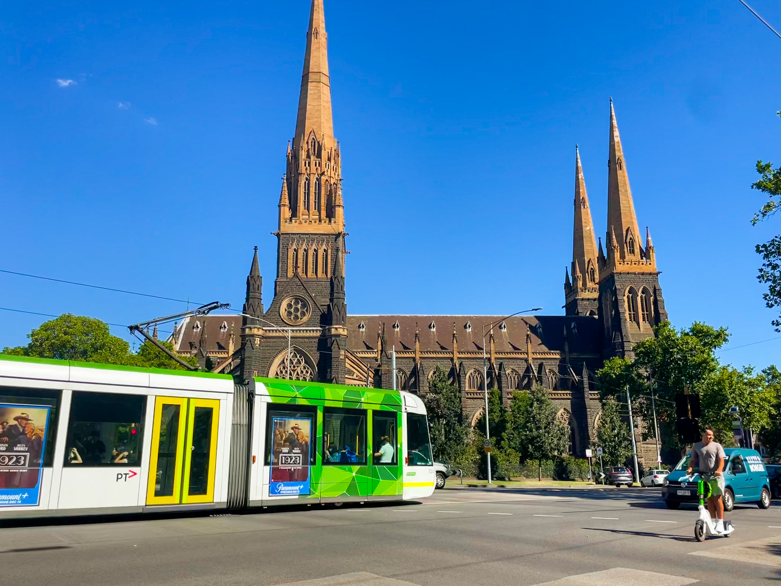 travelling australia as a couple