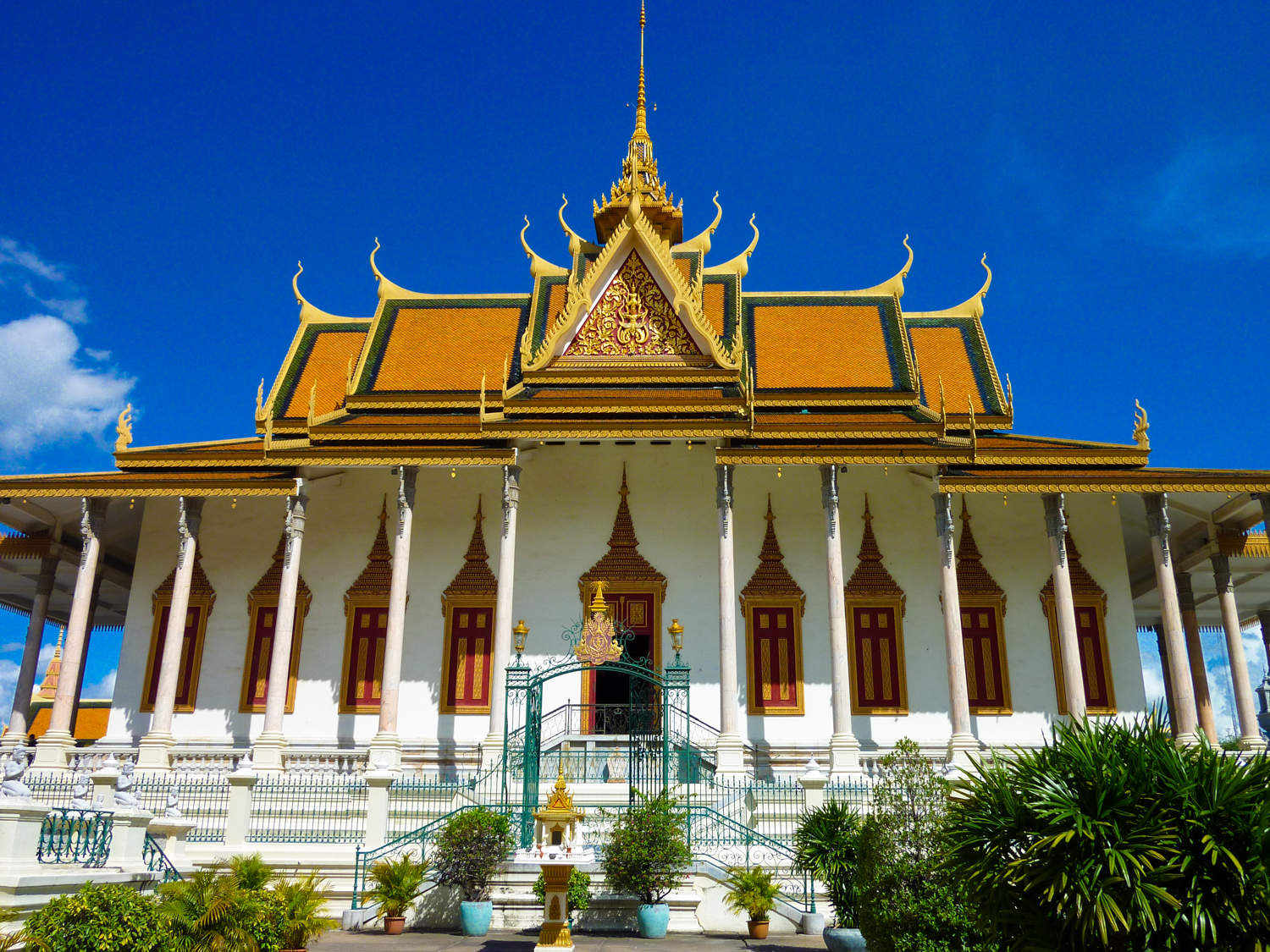 tourist information phnom penh